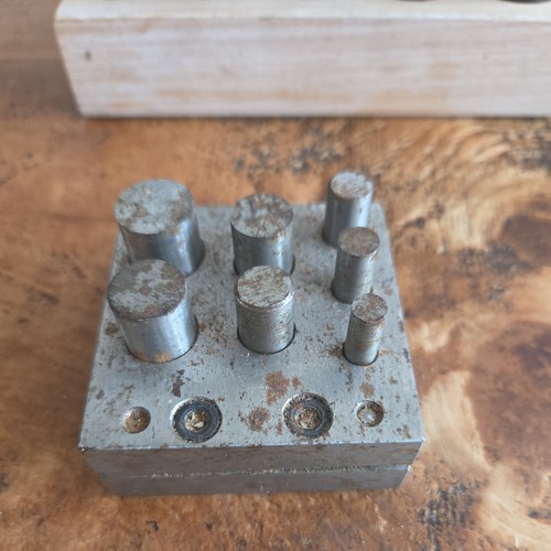 Round disc cutter hole - round, 7