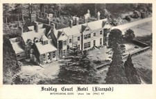 POSTCARD   MITCHELDEAN  BRADLY COURT HOTEL  BIRDS EYE VIEW -  RP