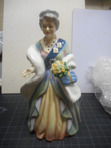 Royal doulton queen mother - doulton,