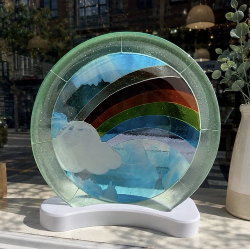 Handcrafted unique 21cm round