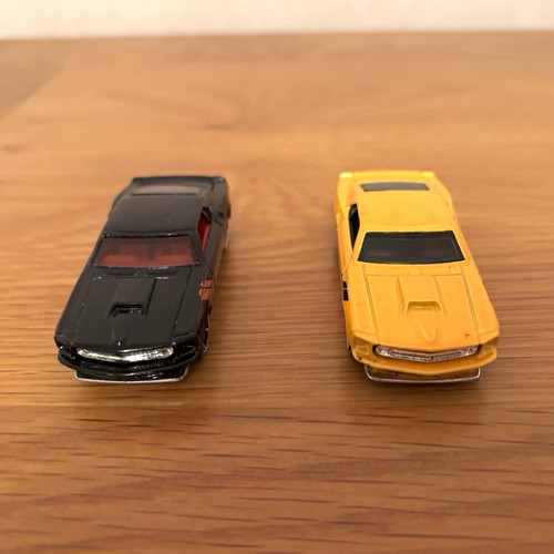 Hot wheels ford mustang boss - hot,