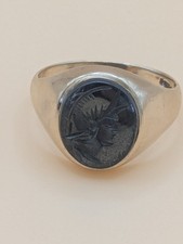 9ct Gold Gents Hematite  Centurion  Signet Ring solid  9ct gold 7.1 g not scrap