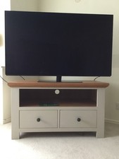 Tv Stand  Solid Oak ,Rectangular Shape .Wood & Paint Finish 