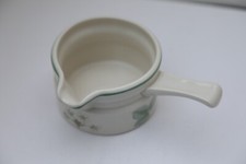 Wedgwood Raspberry Cane Sauce