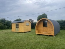 Glamping camping pod