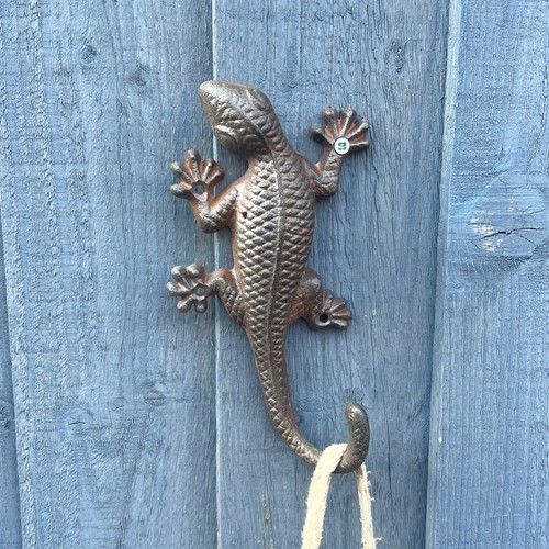 Gecko lizard wall hook vintage - gecko,