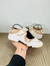 Nike air rift trainers rose