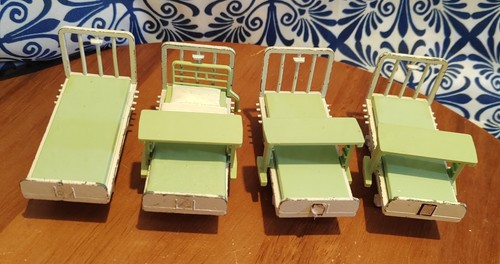 1983 britains hospital beds - britains,