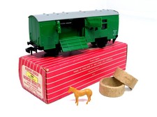 RARE HORNBY DUBLO 2 RAIL EXPORT 4466 SR HORSE BOX NR MINT UNUSED BOXED