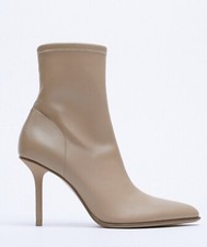 Zara Women’s Sock-style Heel