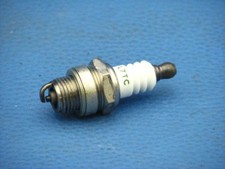 Zipper Spark Plug ZI-MOS145G