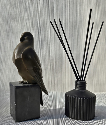 Bronze sculpture pigeon - sculpture,