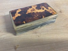 horn snuff box with faux