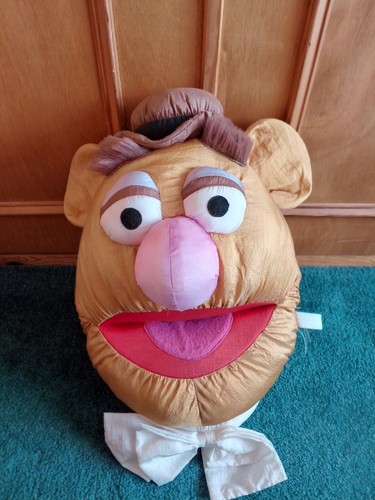 Fozzie bear muppet head - fozzie,