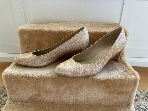 Stuart weitzman - stuart,