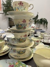 Set Of 4 Aynsley Trio’s In yellow Immaculate English Bone China