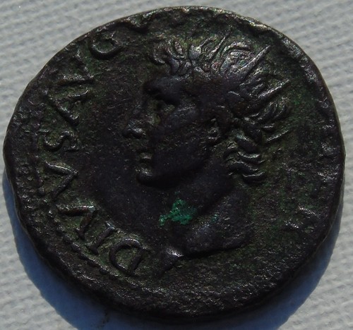 Divus augustus posthumous - augustus,