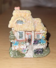 Lilliput lane Miniature Dolls