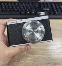 FujifilmXF1 Black 12.0MPX-Series 4x Zoom Compact Digital Cam Portable Excellence