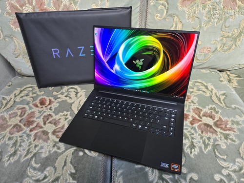 Razer blade ryzen 9 365 - ryzen, ai