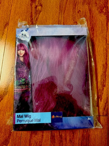 New disney store descendants - store, 3