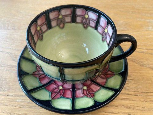 Moorcroft pottery violet cup - cup, &
