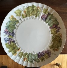 Royal Worcester Vine Harvest 9 Inch fluted edge Plate Mint Condition