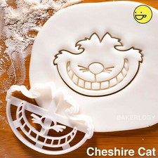 Cheshire Cat cookie cutter |
