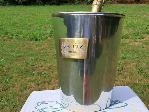 Deutz champagne ice bucket - champagne,