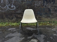 Vintage Herman Miller Eames DSS Stacking Side Dining Chairs In Parchment