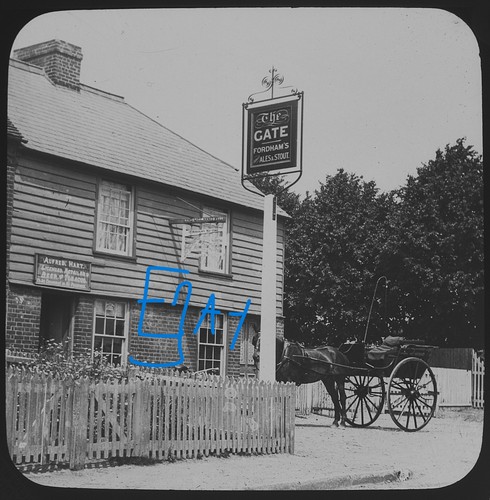 Photo the gate sawbridgeworth - photo,