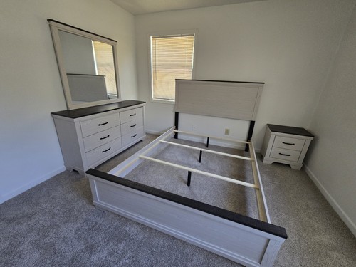 Bedroom set