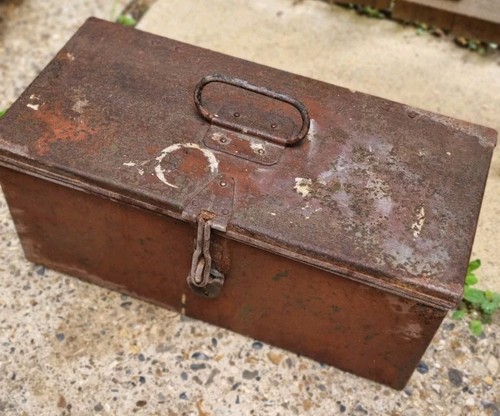 British army metal tool - british,