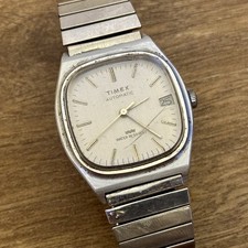 Vintage 1970s Timex Men’s