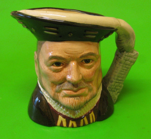 Royal doulton small character - royal,