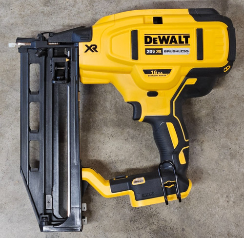 Dewalt 20v max brushless - dewalt, 16