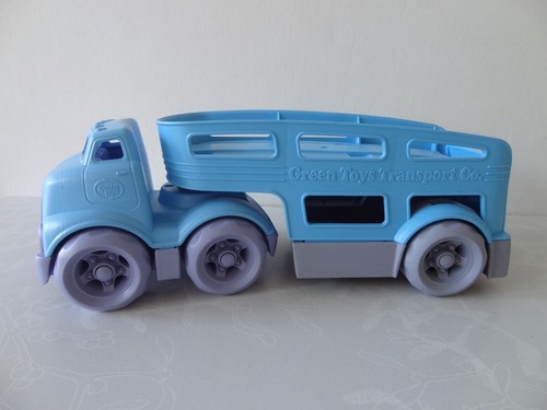 Green toys car transporter - green,