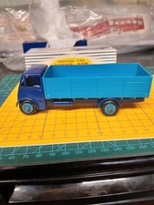 DINKY TOY  511 GUY 4 TON LORRY