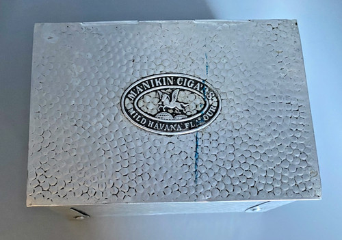 Vintage manikin cigars - cigars, box