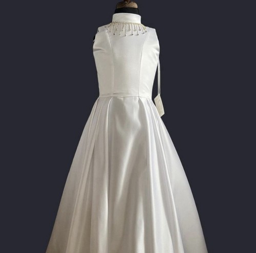 White satin box - box, pleat