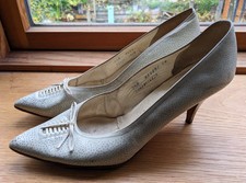 Vintage 1960s Bally Ladies Stiletto Winklepicker Shoes White Size 6/7