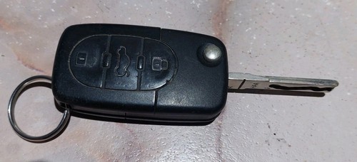 Genuine audi button remote - 3,