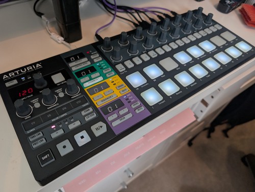 Arturia beatstep pro black - arturia,