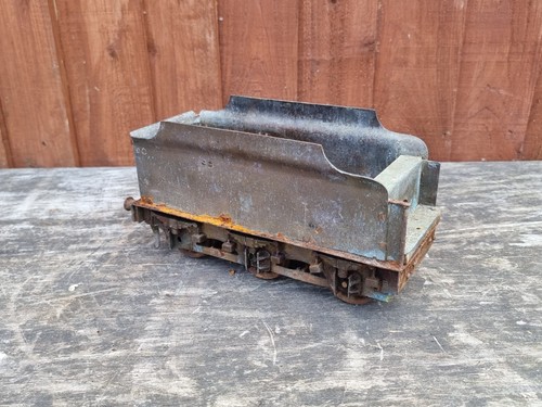 Live steam gauge locomotive - live,