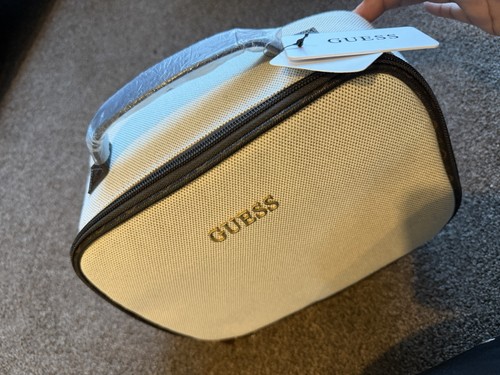 Guess makeup bag tagged - makeup,