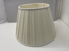 LARGE VINTAGE PLEATED LINED