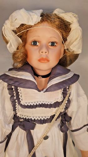 Porcelain doll - (643), 28"(71cm)