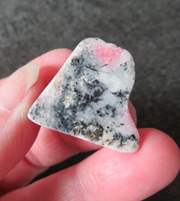 ULTRA  RARE TUGTUPITE (6.2