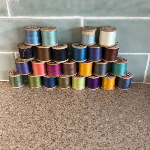 Wooden cotton reels - 25,