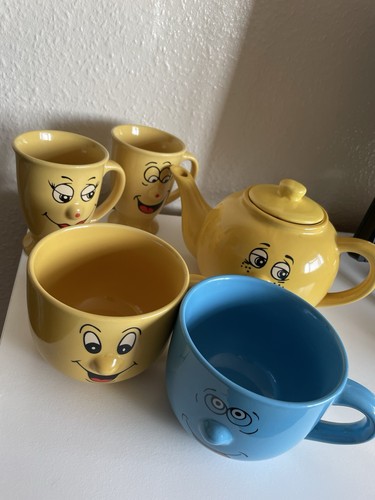 Quirky retro bright yellow - yellow, &